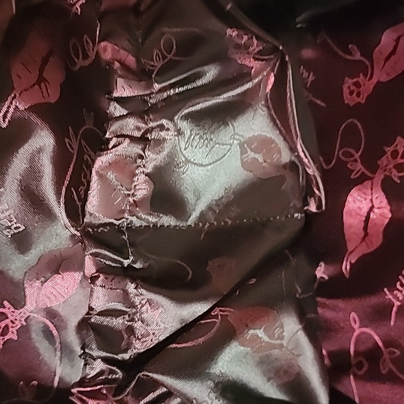 Betsey Johnson emoji Cosmetic Case - Picture 7 of 7